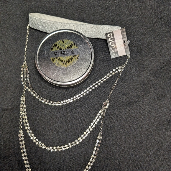 Rhinestone garter. Sparkly. New. - Picture 3 of 4